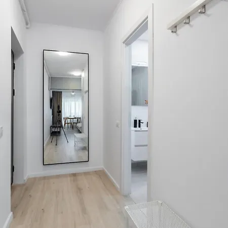 Spring Apartment 1100